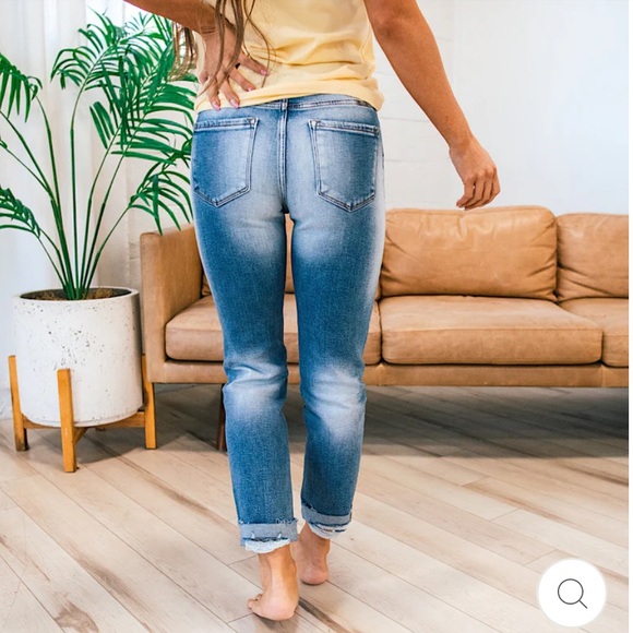 KanCan Cynthia patched straight jeans - Picture 3 of 8